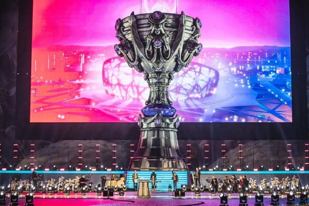 Kid ：这游戏没有永远的天才 原地踏步的人永远赢不了在往前进的人